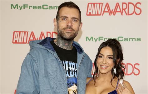 How Adam22 processed Lena The Plugs scene with Jason Luv。